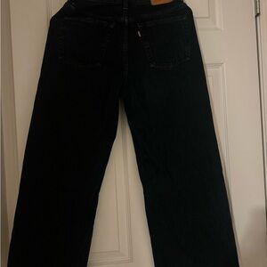 Levi's Black Straight Jeans - Classic Back Pocket Style